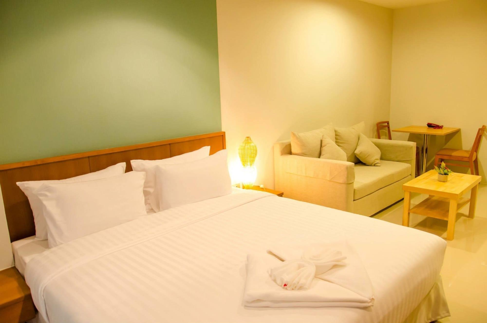 Crystal Jade Hotel Rayong Exterior foto